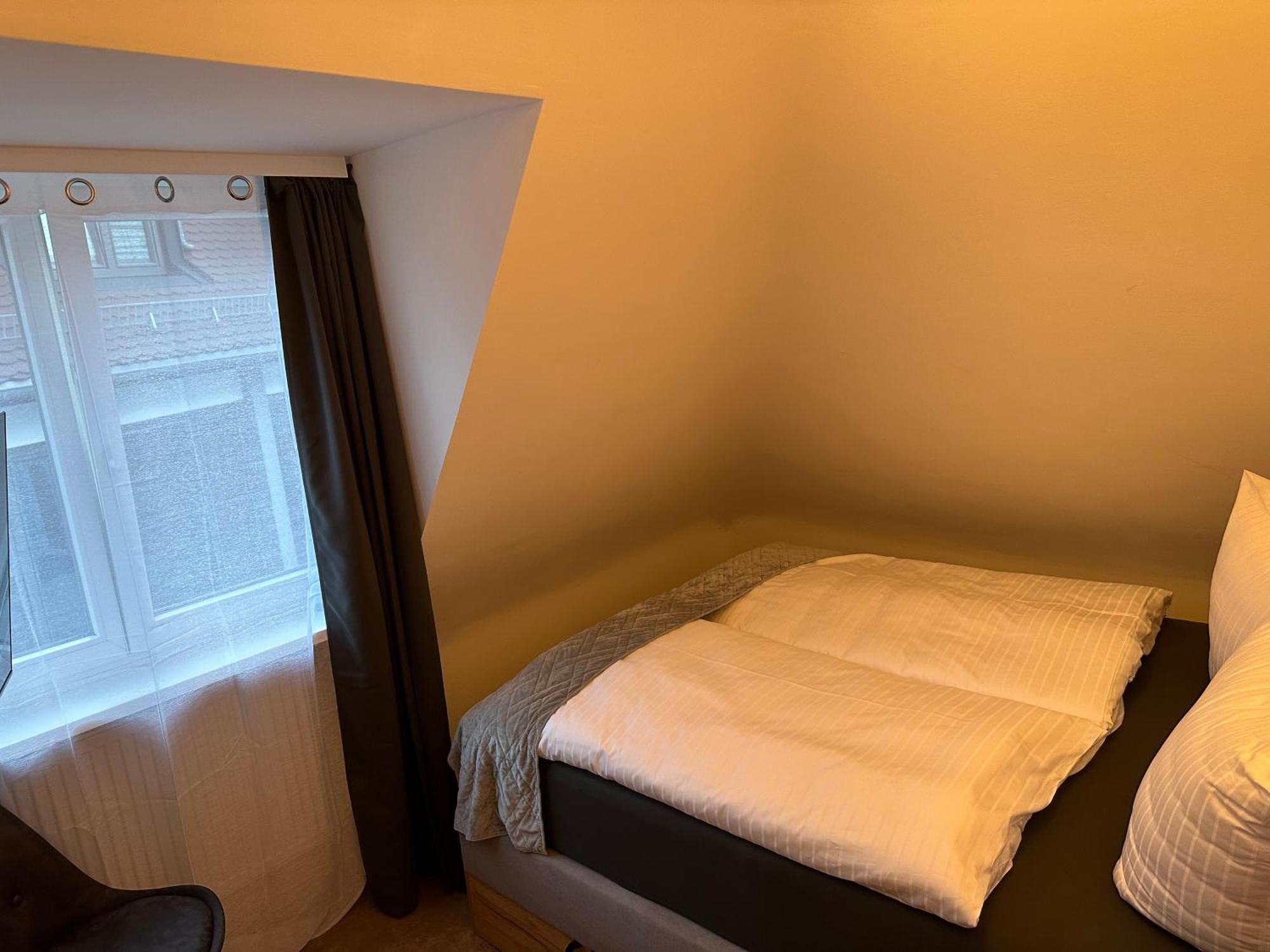 Hotel Emilia 维尔茨堡 外观 照片