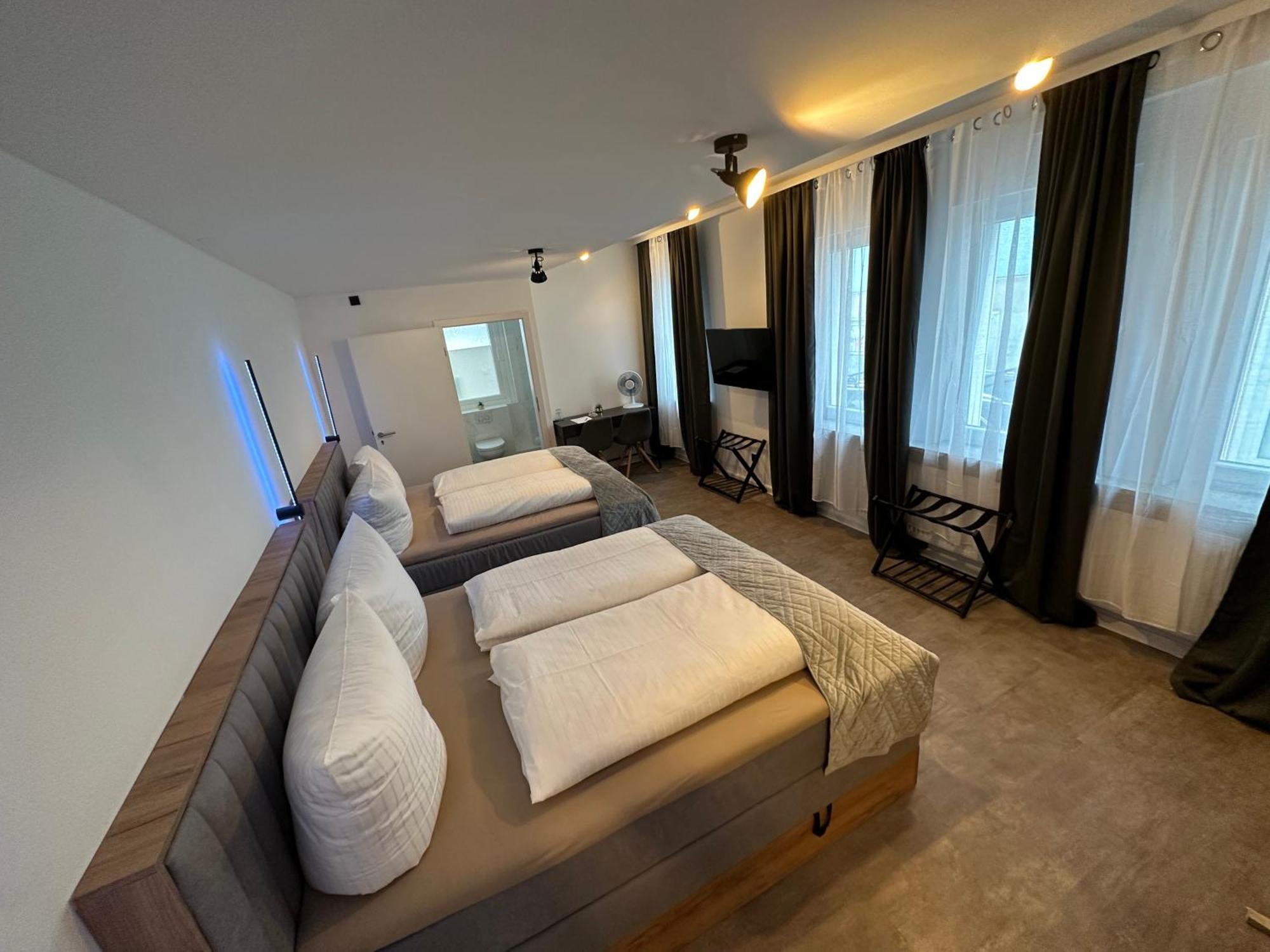 Hotel Emilia 维尔茨堡 外观 照片